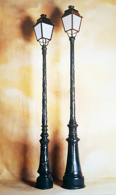 LAMPADAIRE CANDELABRE REVERBERE FONTE